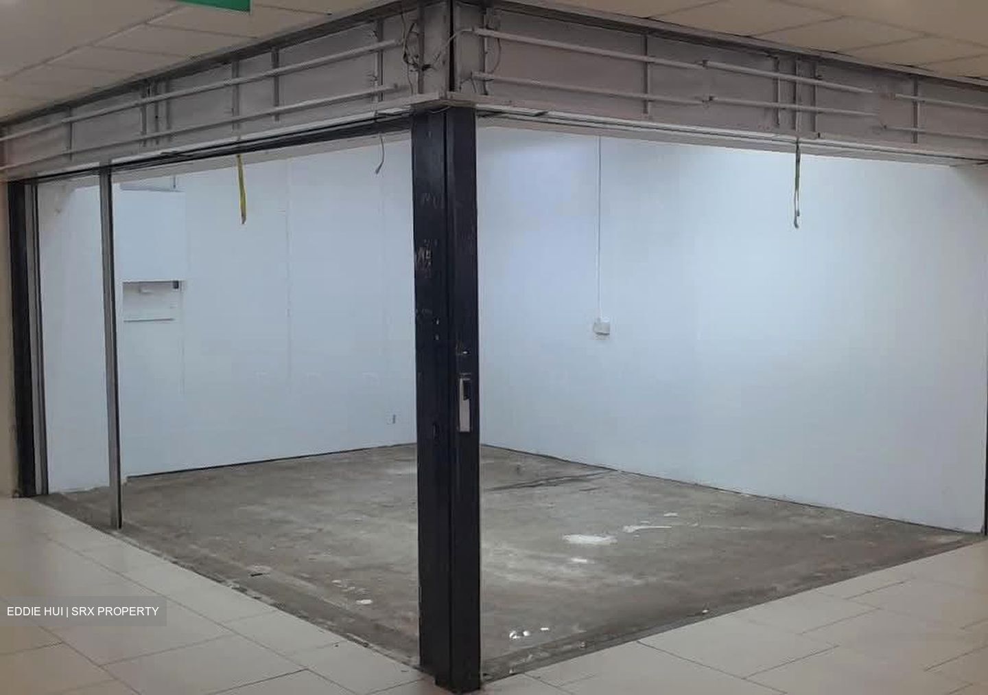 Lucky Plaza (D9), Shop House #563971321